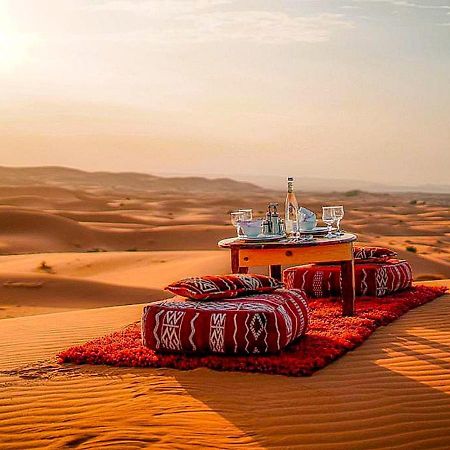 Готель Amazing Luxury Camp Мерзуга Екстер'єр фото