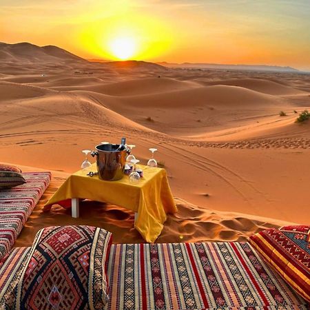 Готель Amazing Luxury Camp Мерзуга Екстер'єр фото