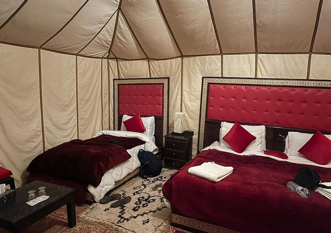 Готель Amazing Luxury Camp Мерзуга Екстер'єр фото