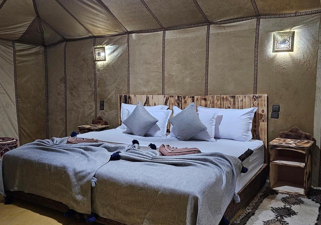 Готель Amazing Luxury Camp Мерзуга Екстер'єр фото