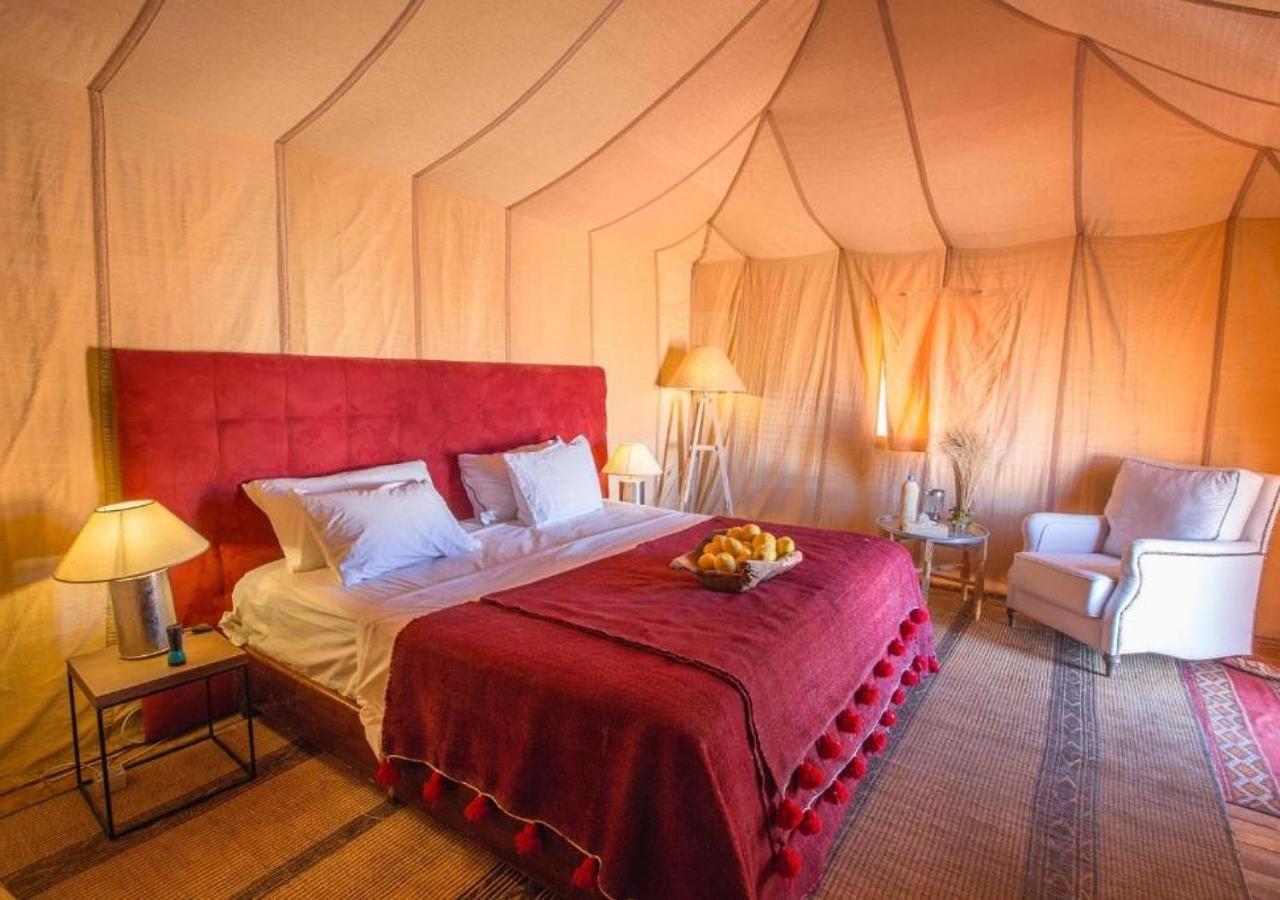 Готель Amazing Luxury Camp Мерзуга Екстер'єр фото