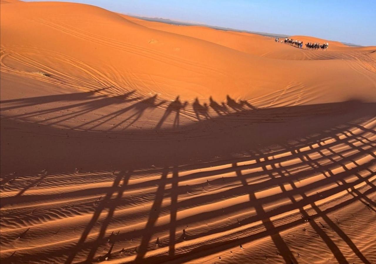 Готель Amazing Luxury Camp Мерзуга Екстер'єр фото