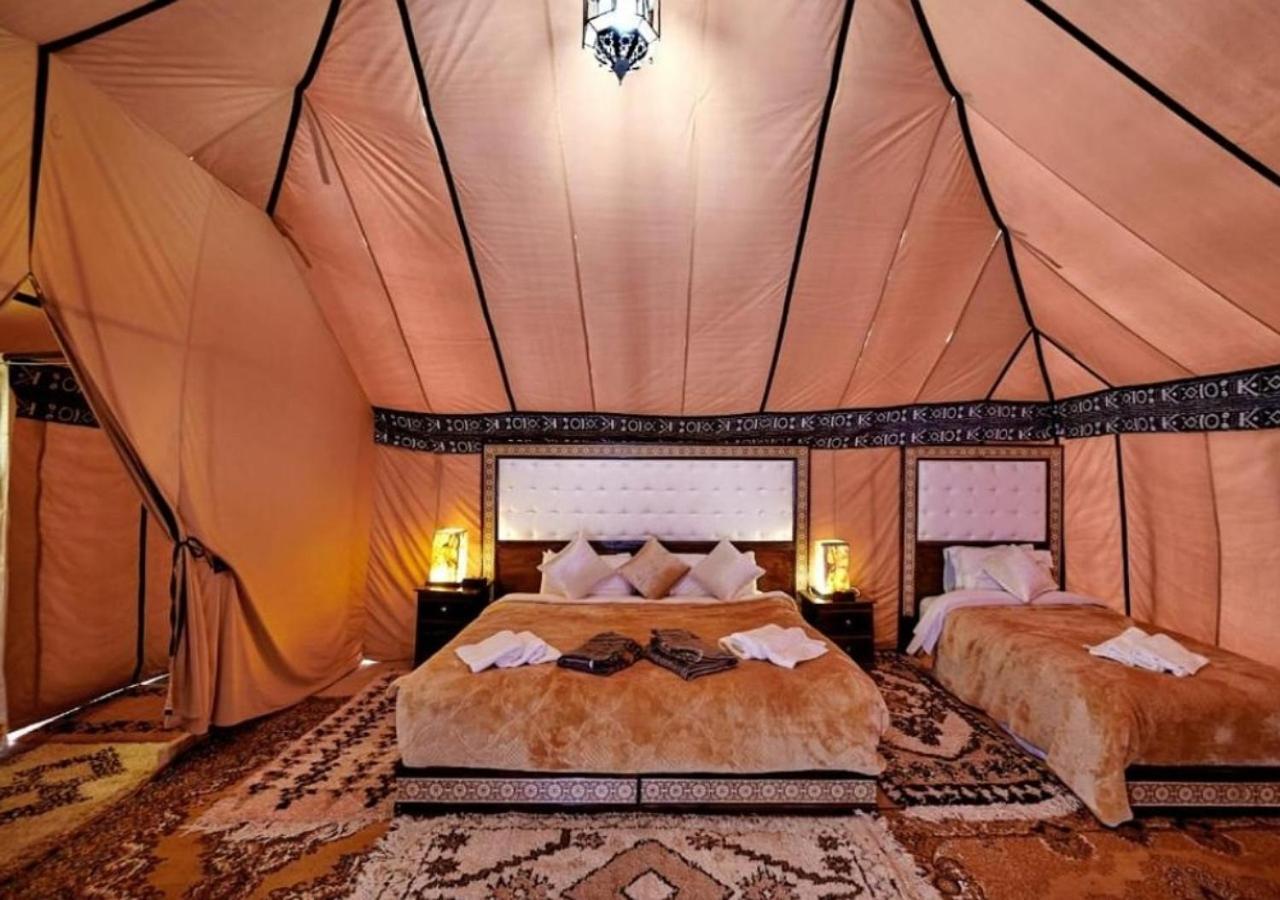 Готель Amazing Luxury Camp Мерзуга Екстер'єр фото