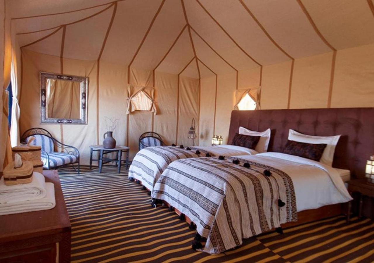 Готель Amazing Luxury Camp Мерзуга Екстер'єр фото