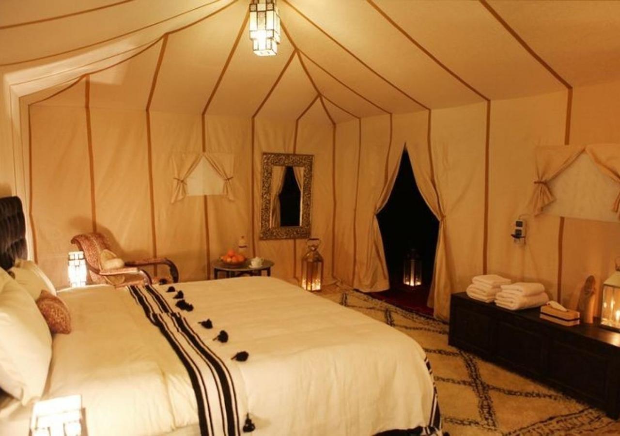 Готель Amazing Luxury Camp Мерзуга Екстер'єр фото